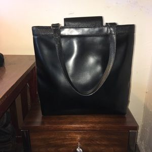 Hartmann Tote